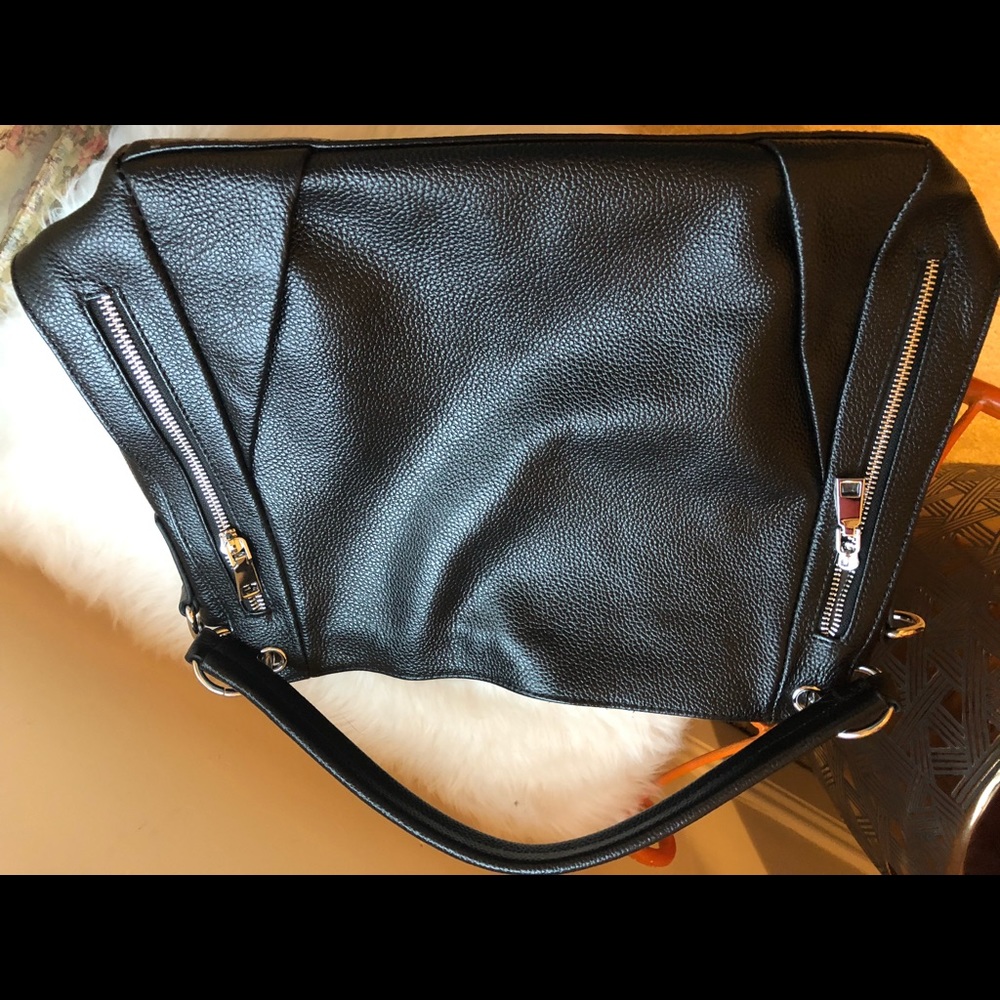 HeShe Handbag - Picture 5 of 6